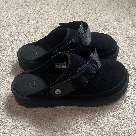 New In Box UGG Black Goldencoast Clog Size 8M Woman Size 9 - Picture 7 of 9